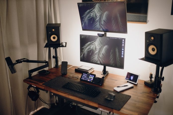 How to get The Best PC Gear for Streaming, Vlogging, and YouTubing 22 sample photo of the best PC gear for streaming