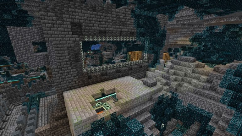 How to Find Ancient City in Minecraft