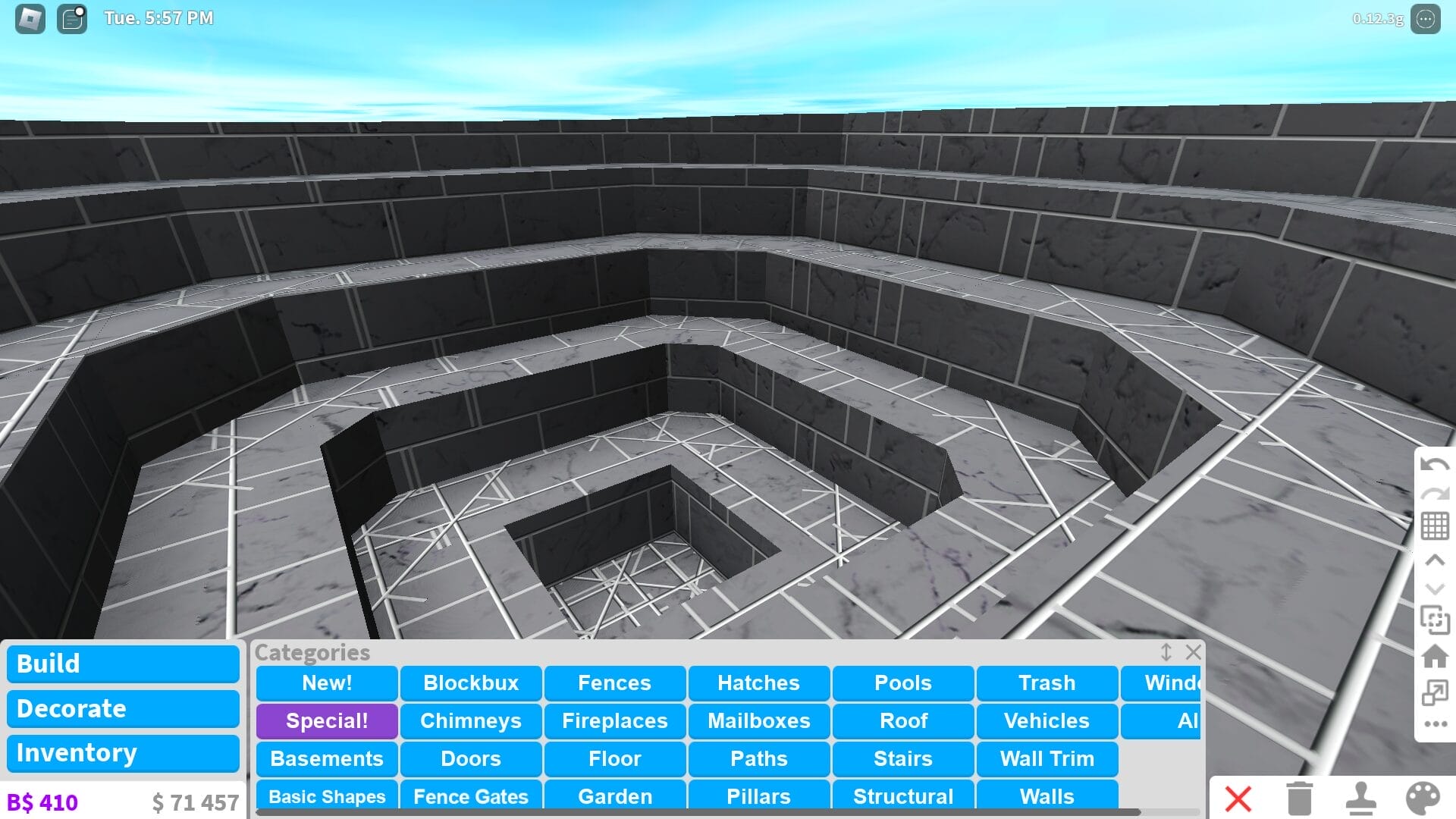 Build Your Dream Bathing Area With These Bloxburg Pool Ideas! | GameGrinds